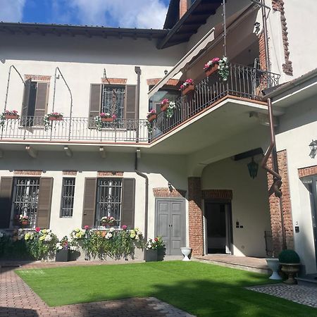Villa Simona Malpensa Gallarate Buitenkant foto
