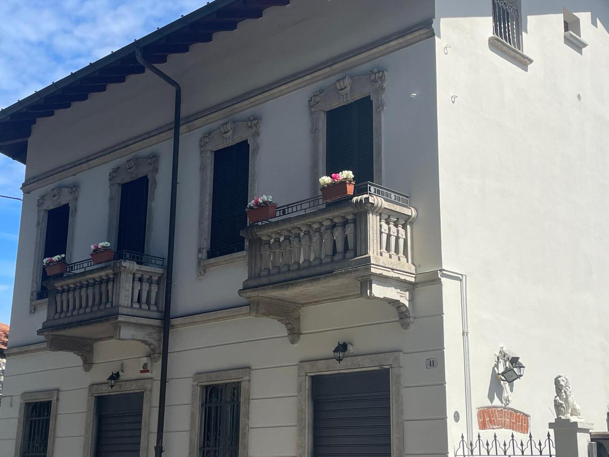 Villa Simona Malpensa Gallarate Buitenkant foto